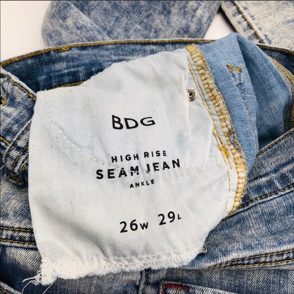 UO-BDG High Rise Seam Jean In Acid Wash Skinny - Picture 7 of 8